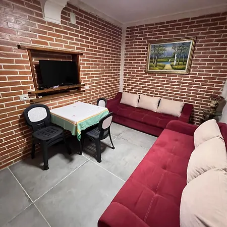 Pensjonat Guest Arbri