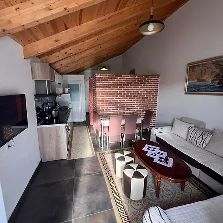 Πανσιόν Guest Arbri 3*