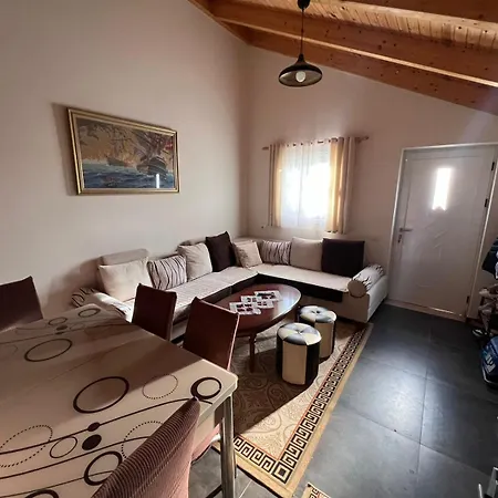 Guest Arbri Pensjonat