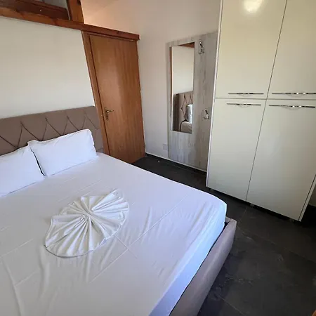 Πανσιόν Guest Arbri