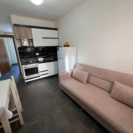 Konukevi Guest Arbri