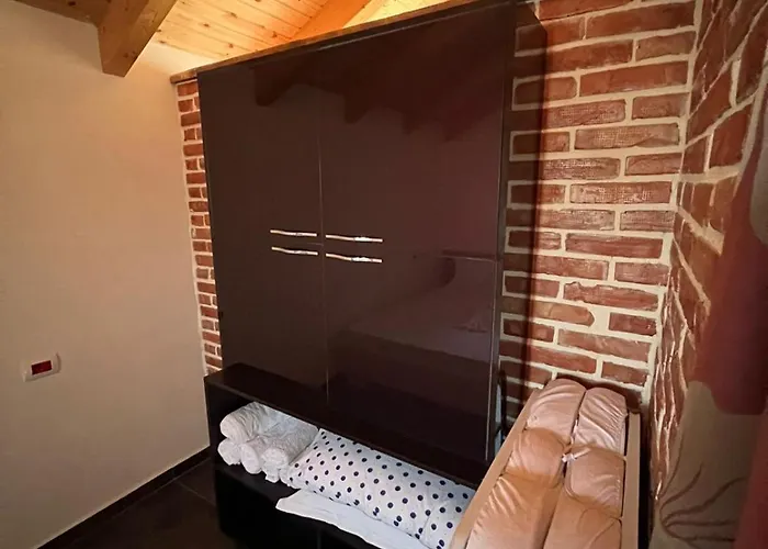 Guest Arbri 3* Vlorë